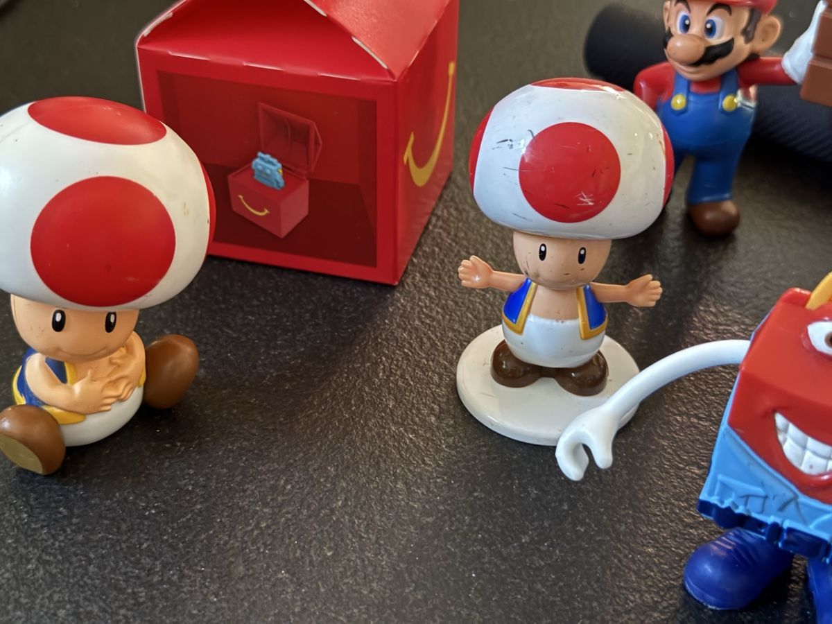 Mc Donald's Giocattoli: Mc Donald Happy Meal Mario – Usato da Uvrier venduto da sauma85 3