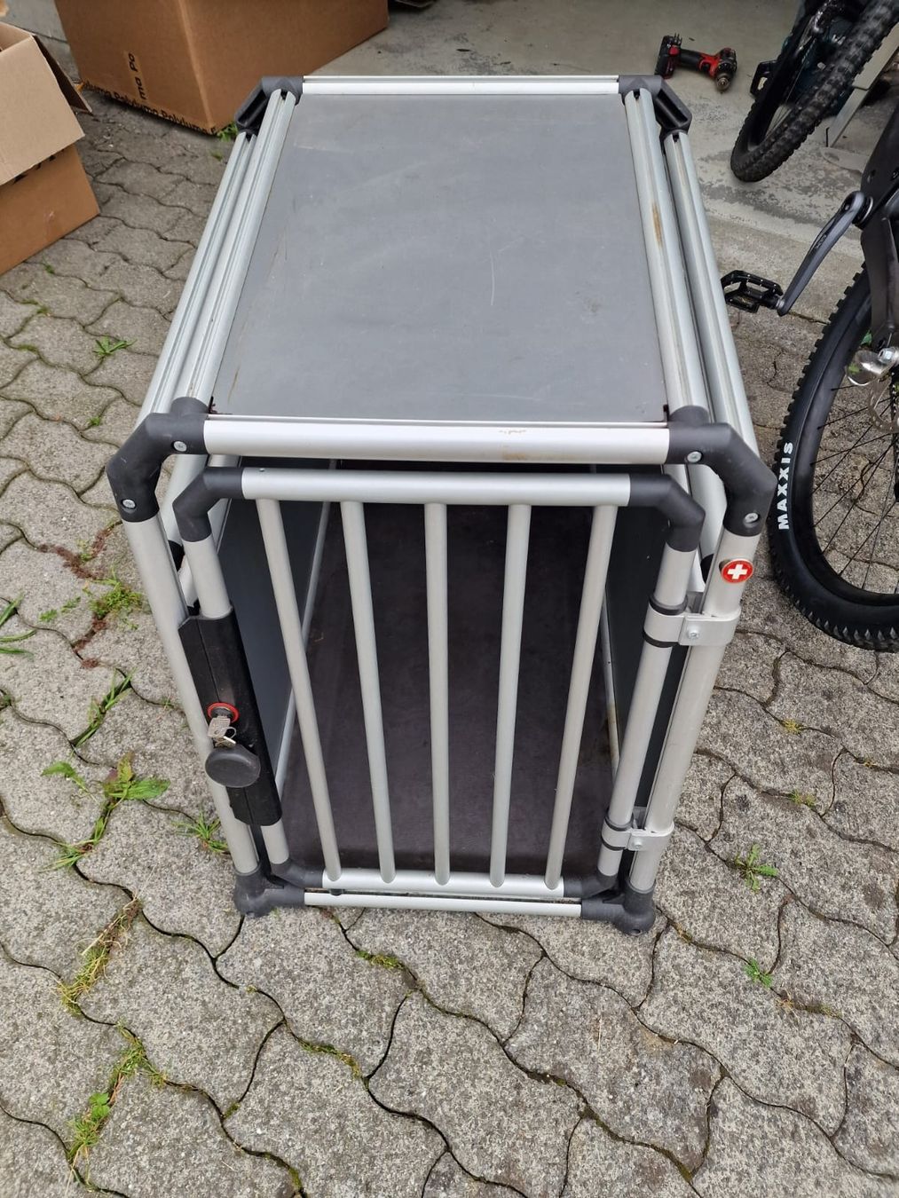 Cages, transport & sécurité: Hunde transport Käfig – D'occasion à Altdorf UR par fab_8cbd 1