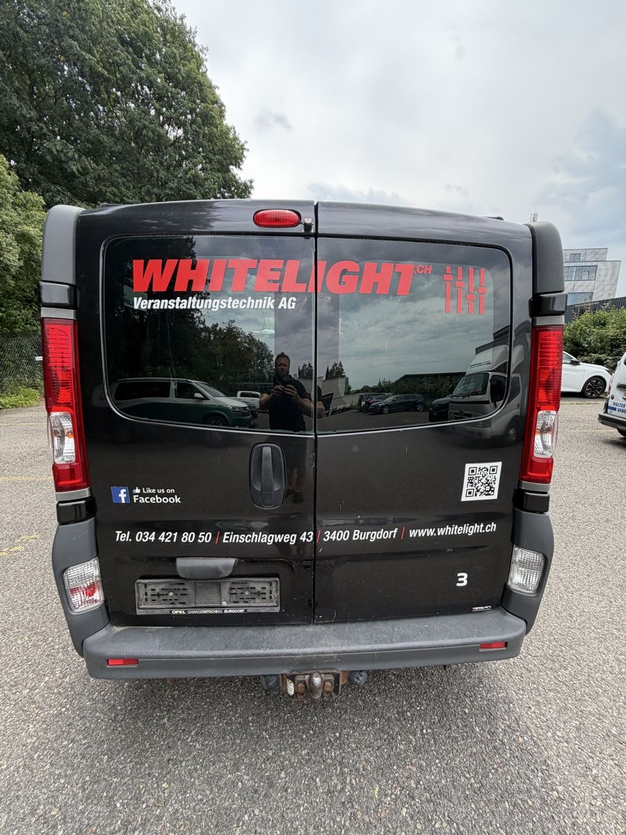 Opel Nutzfahrzeuge: Opel Vivaro 2.0 CDTI – Gebraucht aus Burgdorf von WHITELIGHT3400 2