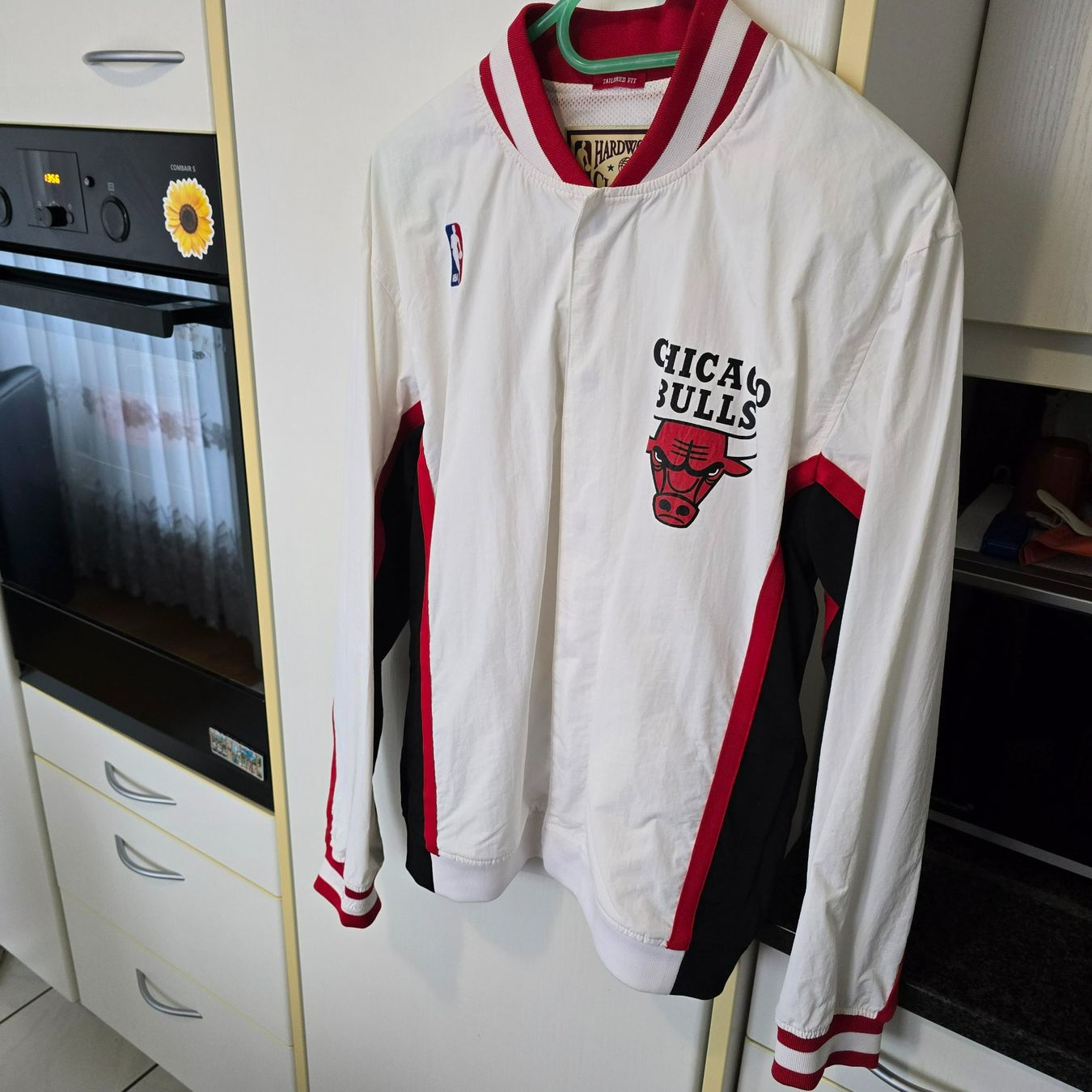 Nike Giacche: NBA Authentic Warm Up Jacket Chicago Bulls 1992-93 – Nuovo (secondo la descrizione) da Baar venduto da AudiRS32024