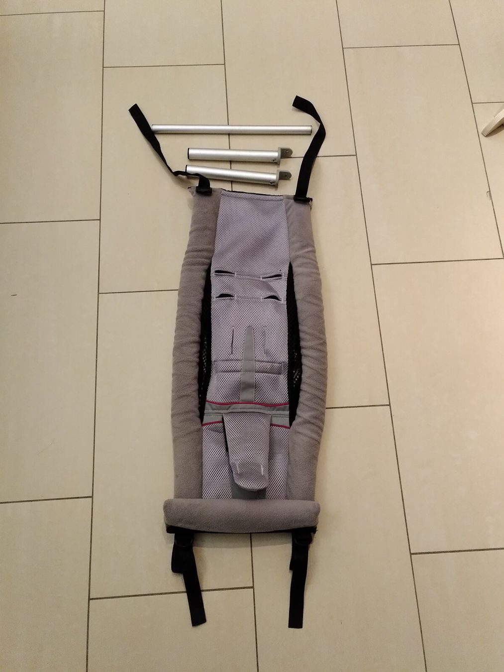 Pezzi di ricambio: Thule Chariot support nouveau-né | Babysitz – Usato da Penthalaz venduto da schopferm