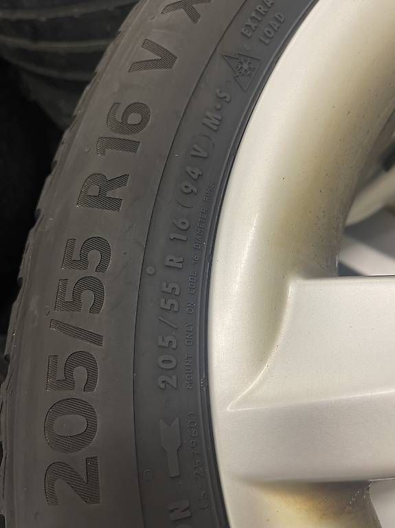 Pneumatici & Ruote complete: Original Audi A3 Winterräder 16 Zoll  – Usato da Aarau venduto da Avdyli1 4