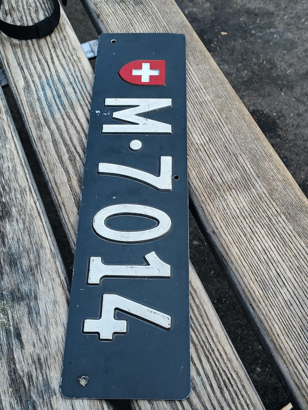 Schweizer Armee Schilder: Altes Militär Kennzeichen M 7014 – Gebraucht aus Brugg AG von Ente015 2