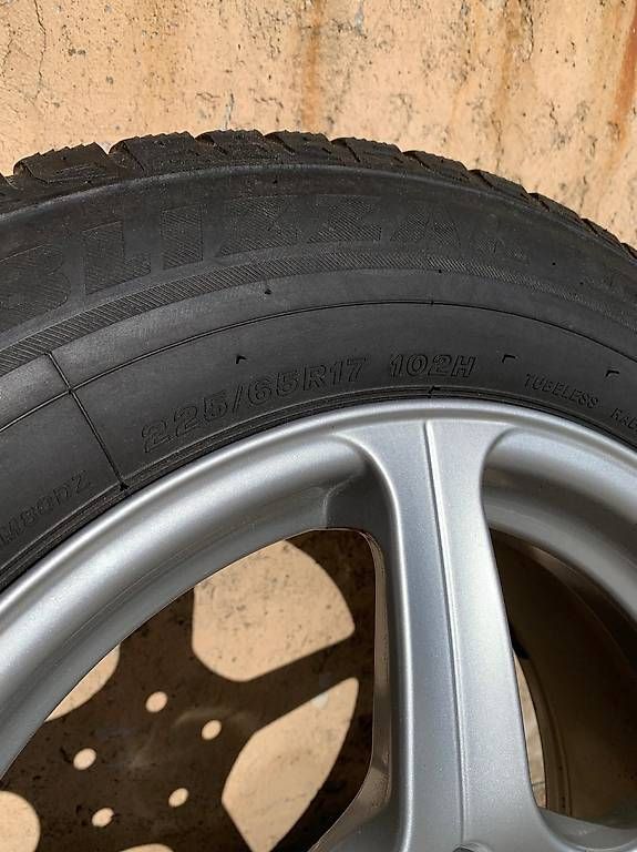 Sonstiges Schreiben & Zeichnen: Vendo pneumatici invernali – Gebraucht aus Arzo von ele_7qdp 2