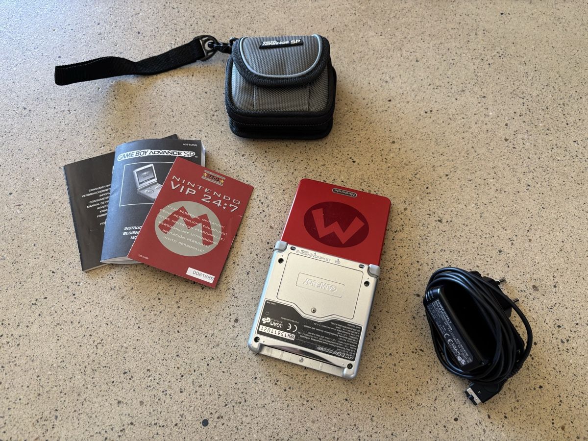 Nintendo Consoles: NINTENDO GAME BOY ADVANCE SP – D'occasion à Gerlafingen par alpenbrevet 2