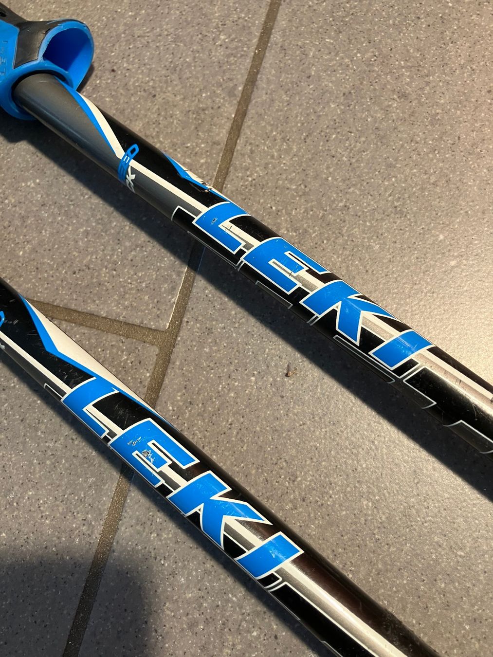 Leki Bastoncini da trekking: LEKI SOFTLITE Wanderstöcke mit Speed Lock max. Länge 135 cm – Nuovo (secondo la descrizione) da Winznau venduto da gugi2009 3