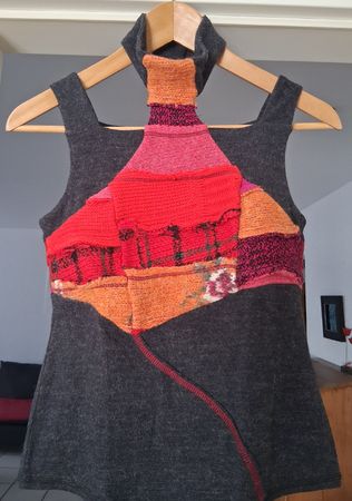 Ärmelloser Design-Pullover Gr. S NEU