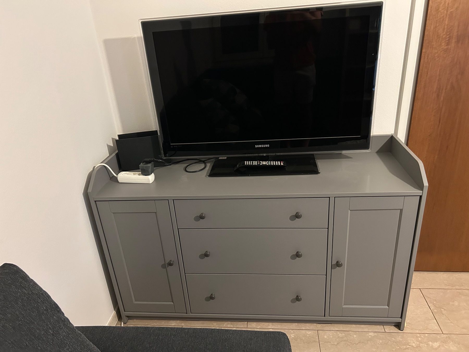 Ikea Commodes: Hauga Kommode (IKEA) – D'occasion à Zürich par lau_wb57