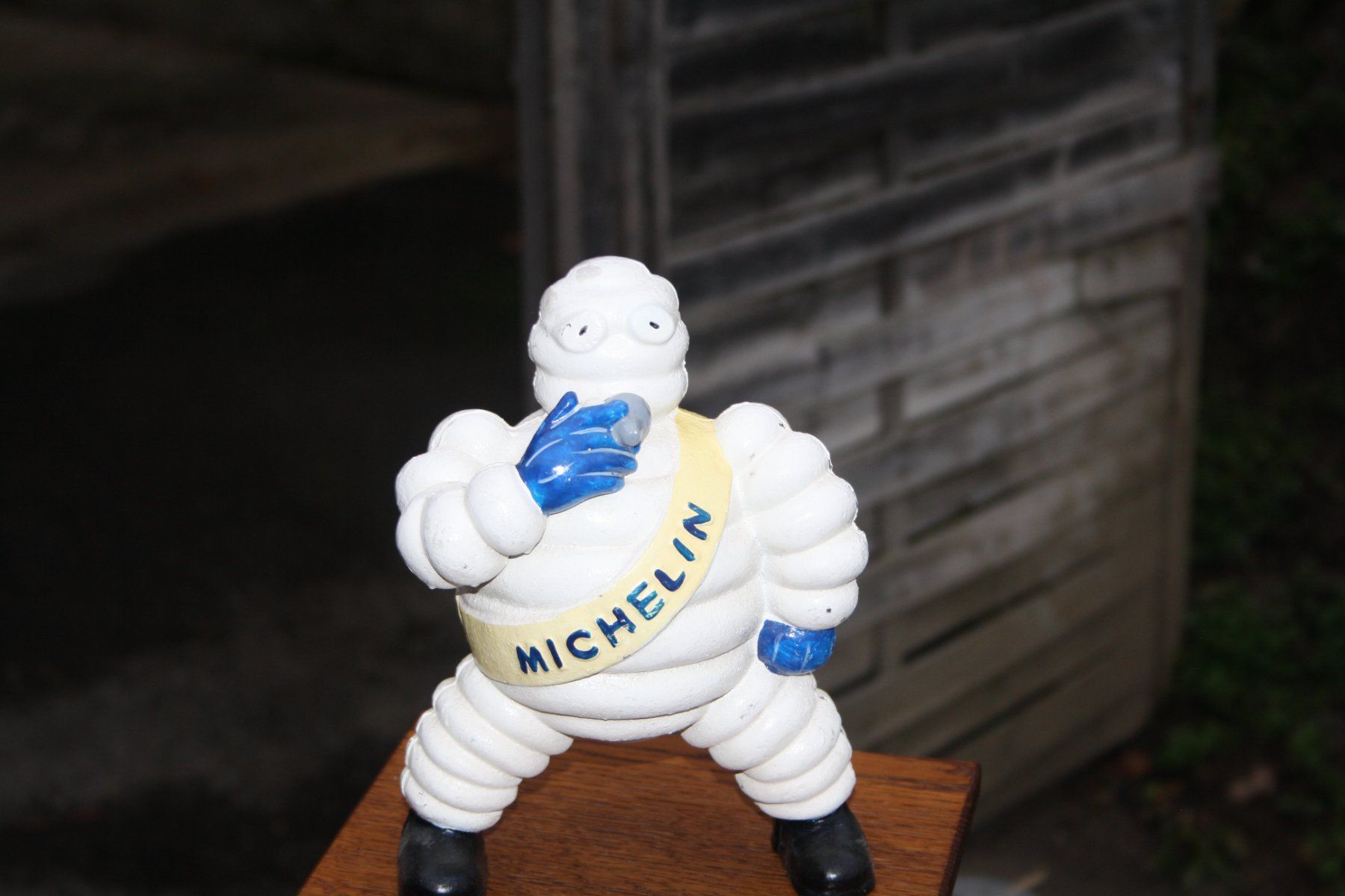 Michelin Statuette: MICHELIN MANN BIBENDUM EISEN – Usato da Wauwil venduto da Pneuedy 2