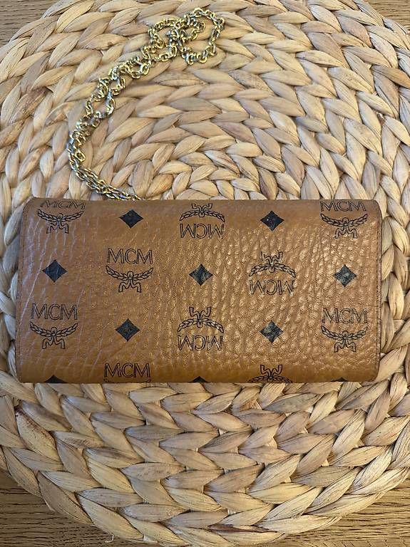 Borse da donna: MCM Clutch mit Kette – Usato da Dottikon venduto da jus_v5br 2