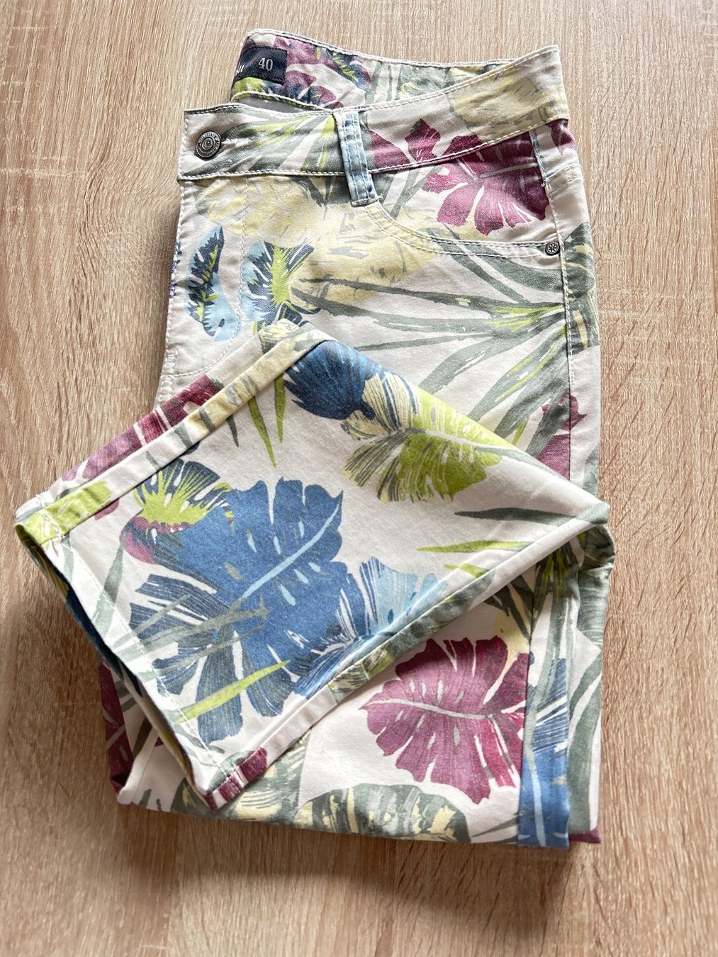 Pantaloni: Damenhose weiss mit Muster von Multiblu Gr.40 – Nuovo (secondo la descrizione) da Brunnen venduto da Nala2929 1
