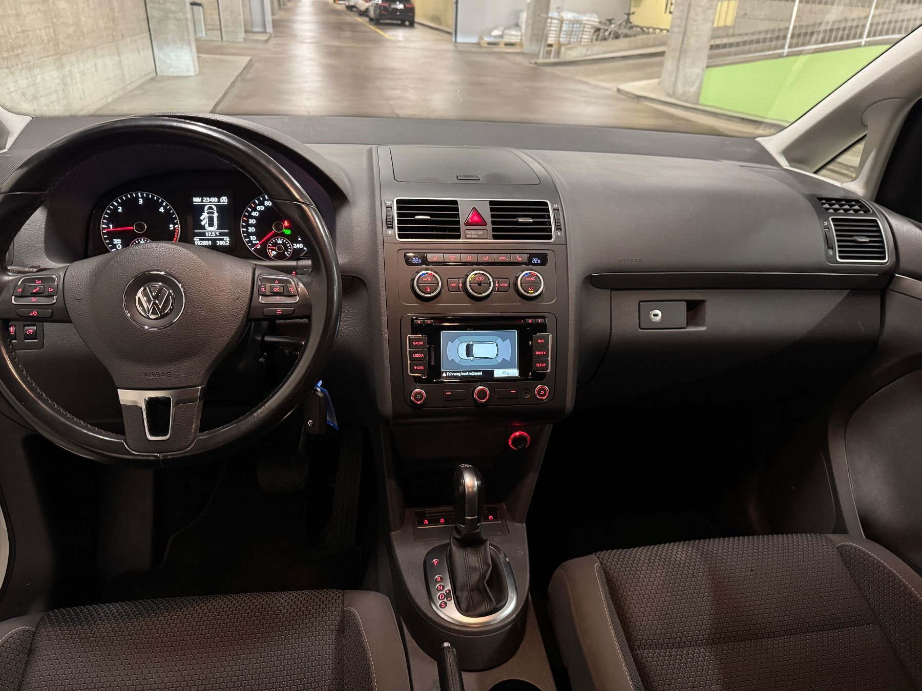 VW Automobili: VW TOURAN 2.0TDI DSG – Usato da Arbon venduto da togo12 5