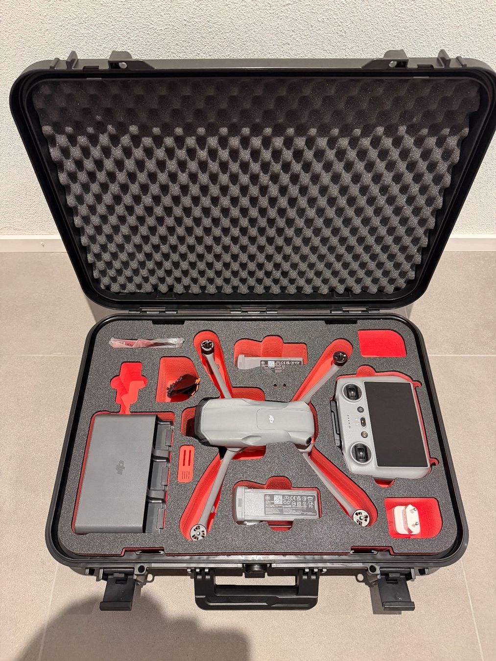 DJI Modellismo RC: DJI Air 3 Fly more combo mit Koffer – Nuovo (secondo la descrizione) da Rekingen AG venduto da Aargauer_AG