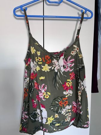 s.Oliver Top mit Tropical-Print, Gr. 38