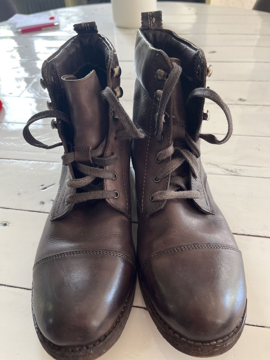 Scarpe da donna: Lederboots FREDsBRUDER Gr.40 – Usato da Rüti ZH venduto da huzzelrock 2