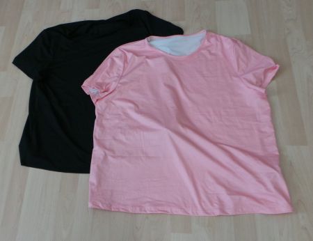 2 T-Shirts (1x rosa, 1x schwarz) mit Rundhals-Ausschnitt 3XL