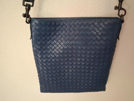 Bottega Veneta Intrecciato Crossbody, Nappaleder, blau