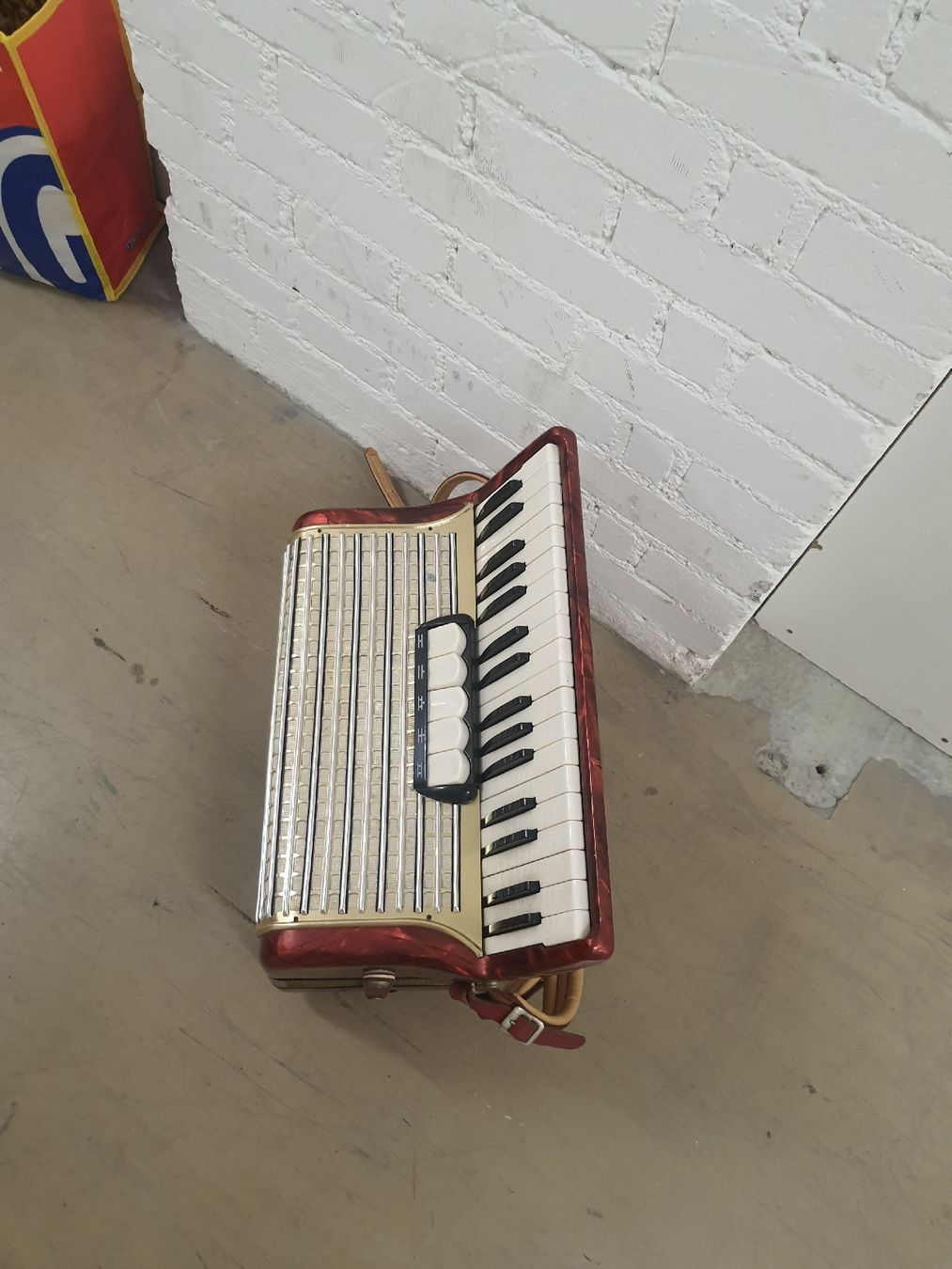 Hohner Strumenti musicali: accordéon hohner à piano concerto ||| – Usato da Pont-de-la-Morge venduto da Mirabelle0 4