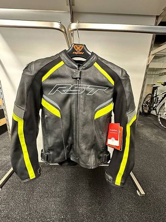 Veste RST Sabre Airbag cuir - taille 50 (s) - Neuve