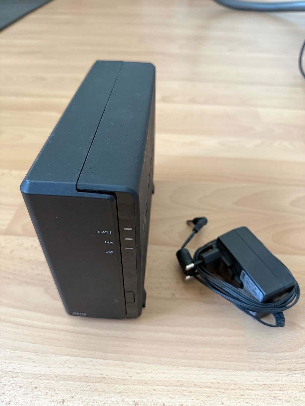 Synology Server: Synology DS115 NAS – Usato da Develier venduto da CrYsls