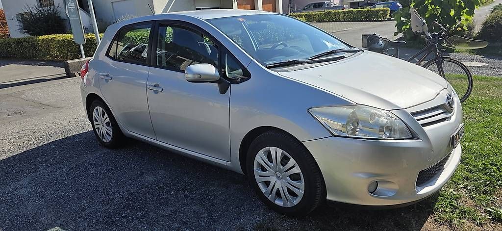 Autos: Toyota Auris 1.6 – Gebraucht aus Eschen von S.Topalovic96 3