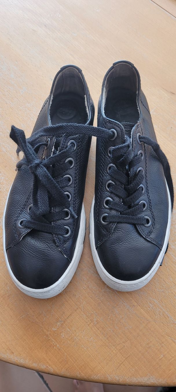 Paul Green Scarpe da donna: Paul green basket noir cuir 38 – Usato da Echallens venduto da frimousse2008