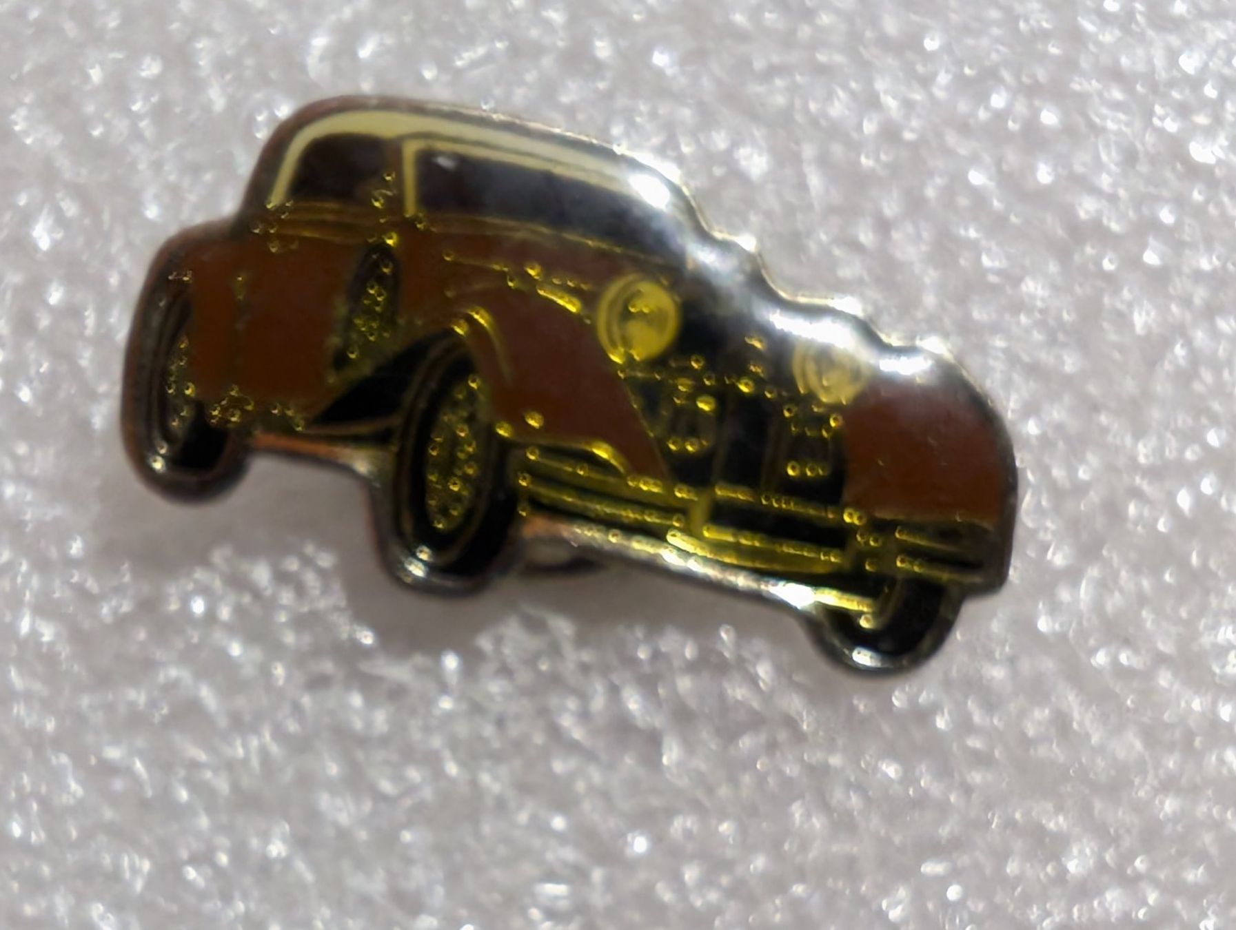 Plaquettes & Badges: Ansteckpin 298: Auto Oldtimer – D'occasion à Oppligen par Pin-Fall-Shop