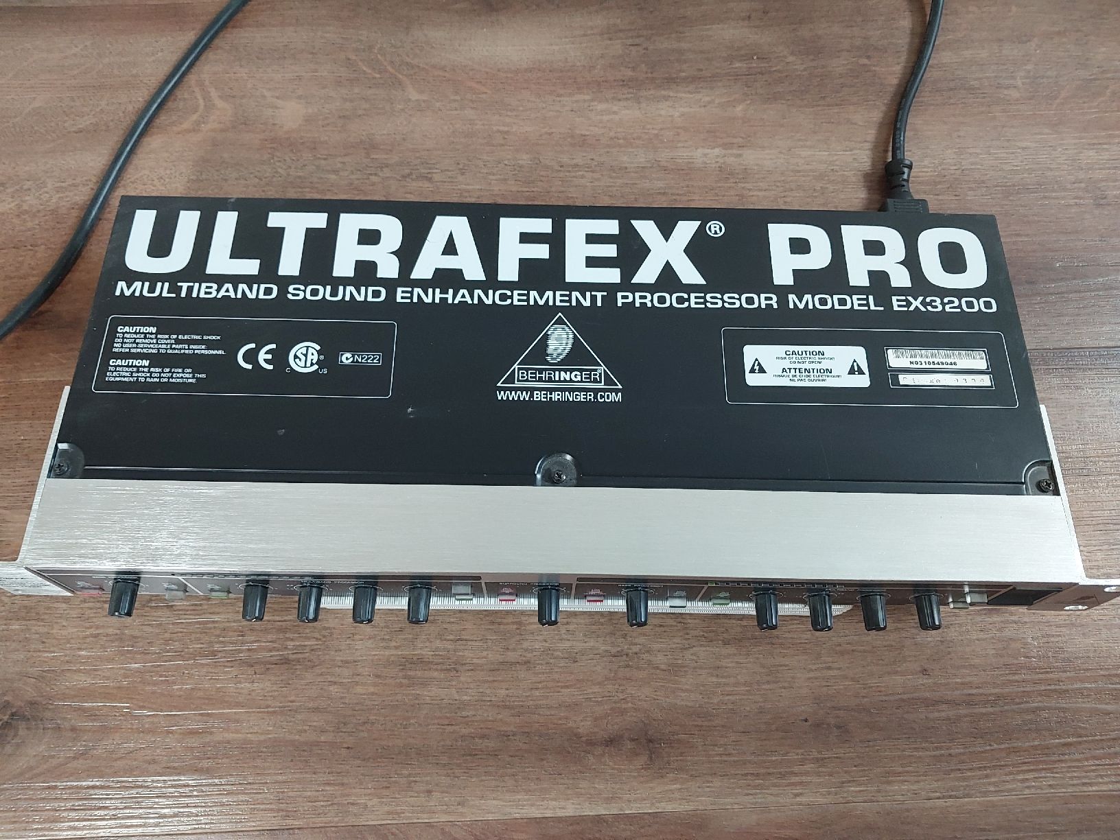 Behringer Equalizzatori: Behringer Ultrafex Pro EX3200 Multiband Sound Enhancer Proce – Usato da Eglisau venduto da HB9ELV 1