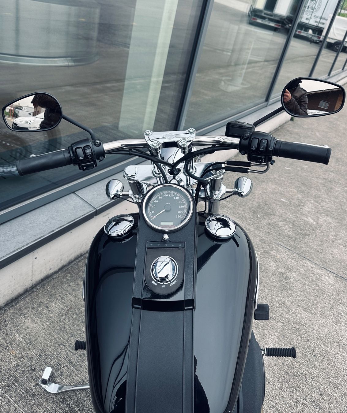 Harley-Davidson Chopper: Harley Davidson FXSTBI Night Train – Usato da St. Gallen venduto da Phantombike.Swiss 5