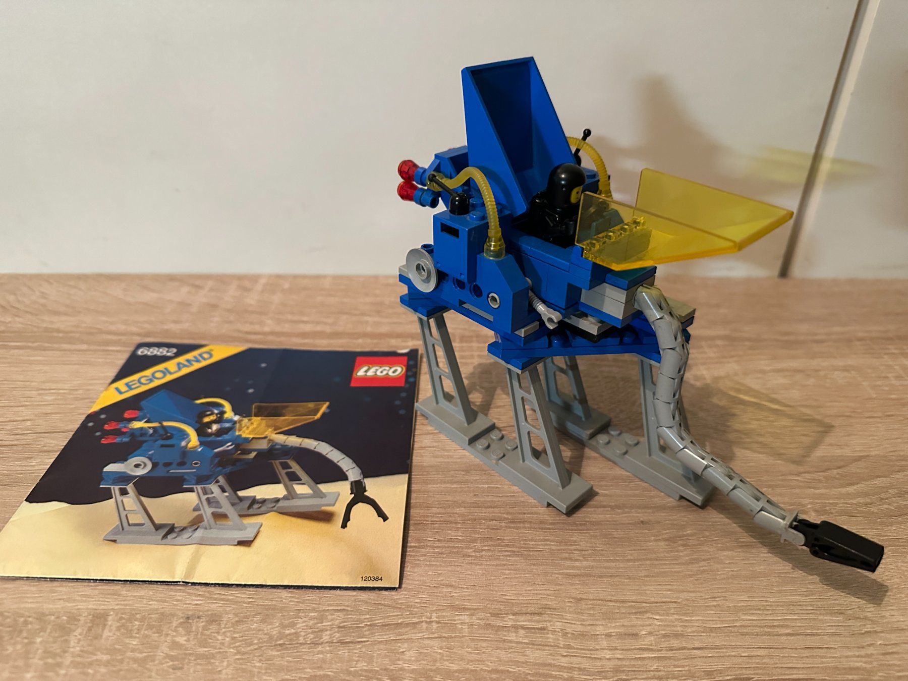 Legoland Kit di costruzioni: LEGO 6882 Walking Astro Grappler – Usato da Basel venduto da Don-Angel 3