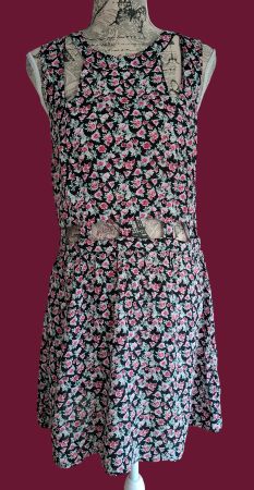 710CV – Robe légère H&M - EUR-44 (XXL)