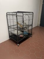 Kleintierkäfig mit Zubehoer auf Rollen guter Zustand