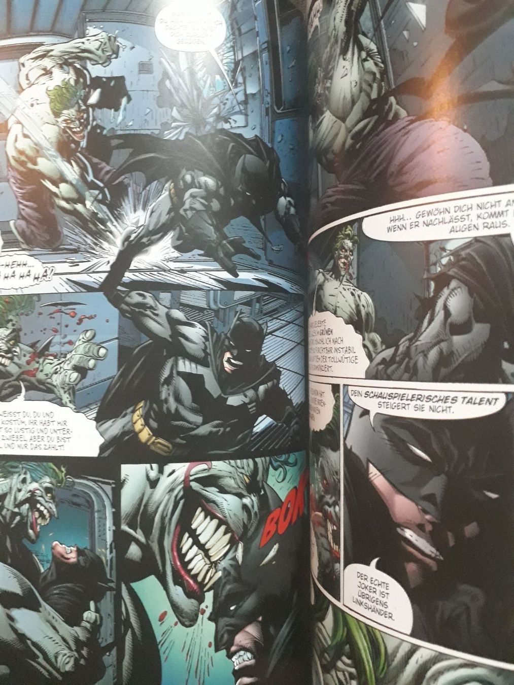 Comics: NEU BATMAN The Dark Knight Comic Band 1 – Neu (gemäss Beschreibung) aus Belp von B7L0 3