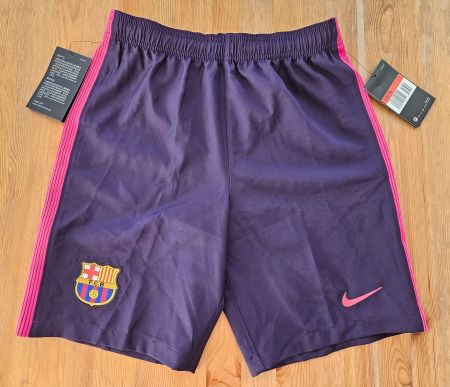 FC Barcelona Hosen Shorts NEU Nike Grösse 147-158 FCB