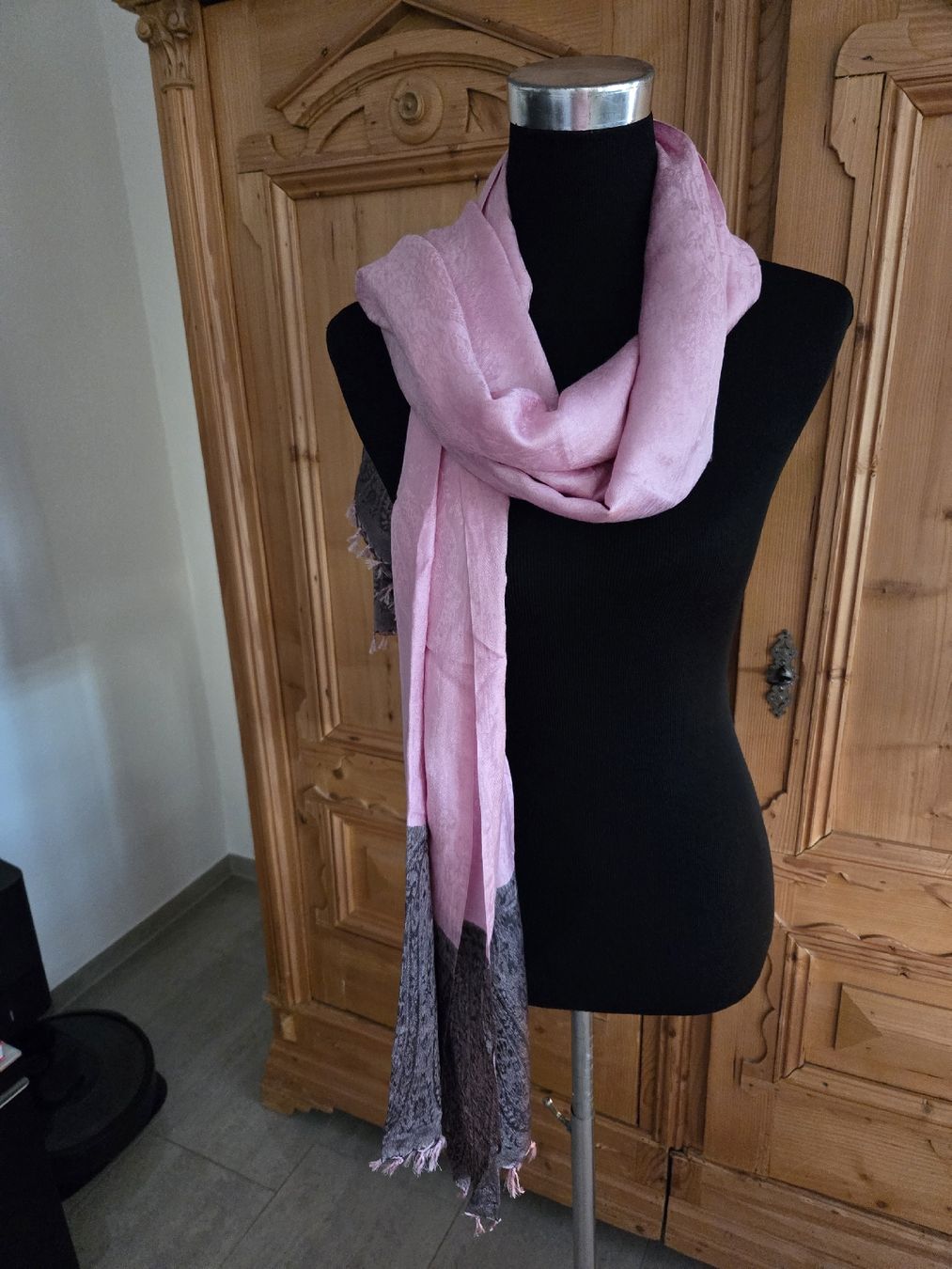 Foulard & Sciarpe: schöner Schal – Nuovo (secondo la descrizione) da Wiesendangen venduto da Sinhuk 1