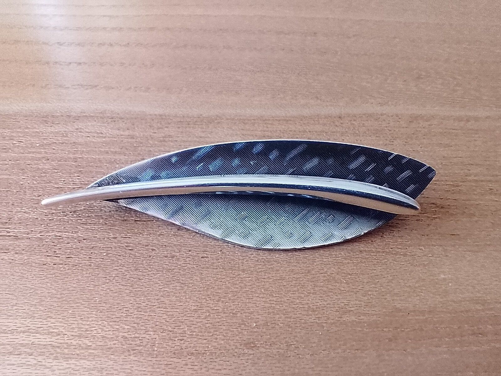 Broschen & Nadeln: Brosche Silber 800 schlichtes präzises Design Kordes & L – Gebraucht aus Luzern von _gluecksfund_