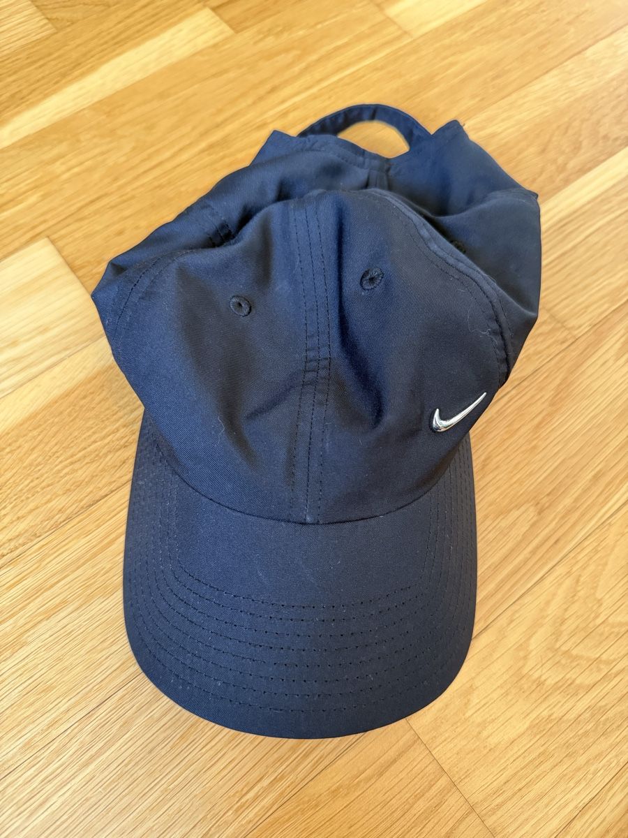 Nike Sonstige Kleidung & Accessoires: Nike Cap, one size – Gebraucht aus Lyss von Schuschuu.