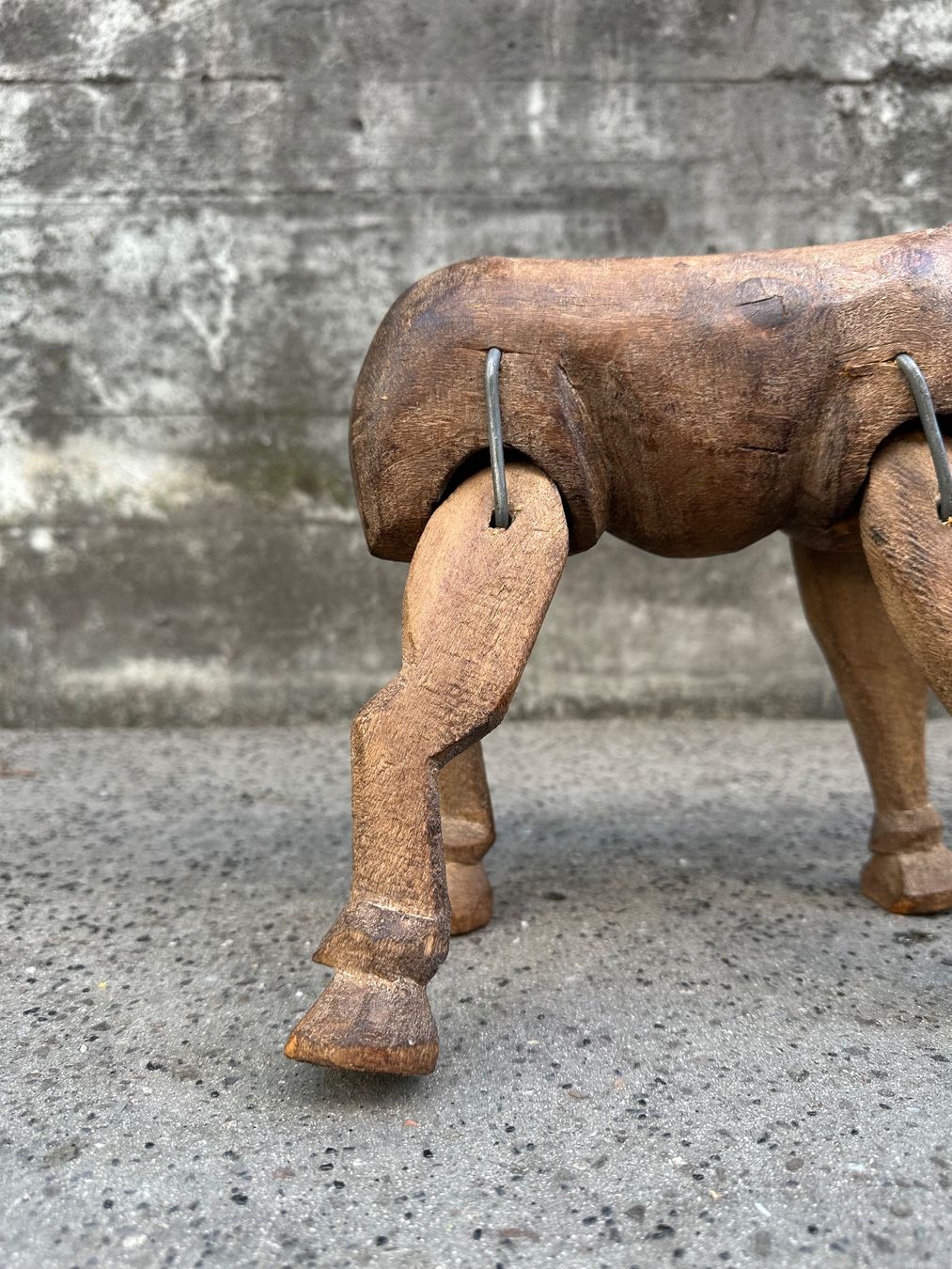 Statuette: altes Holz Pferd – Usato da Zürich venduto da frauflufelberg 4