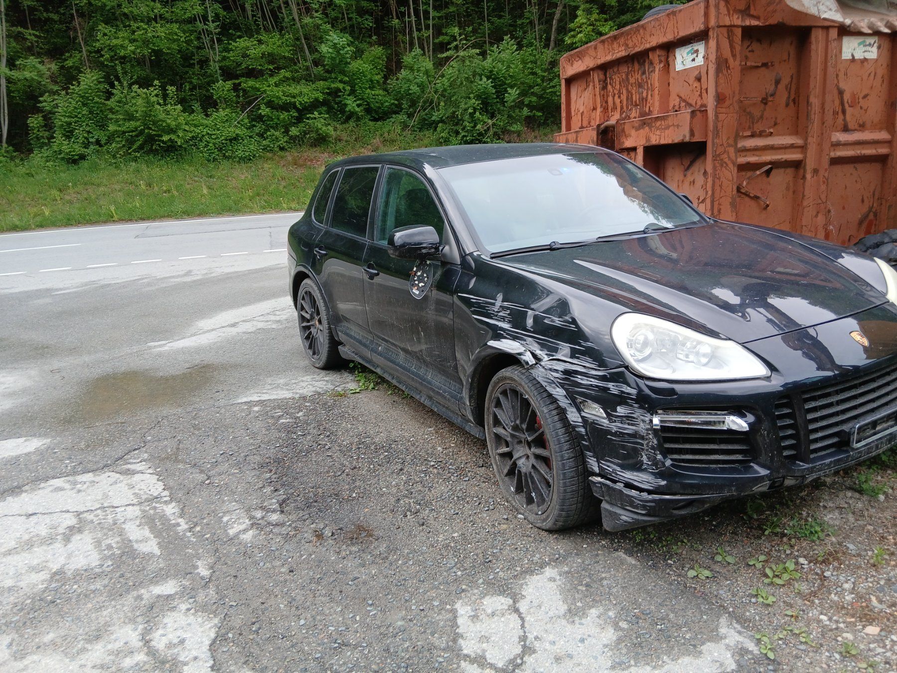 Porsche Automobili: Porsche cayenne turbo 500 cv unfall – Usato da Castasegna venduto da Dodone1982 1