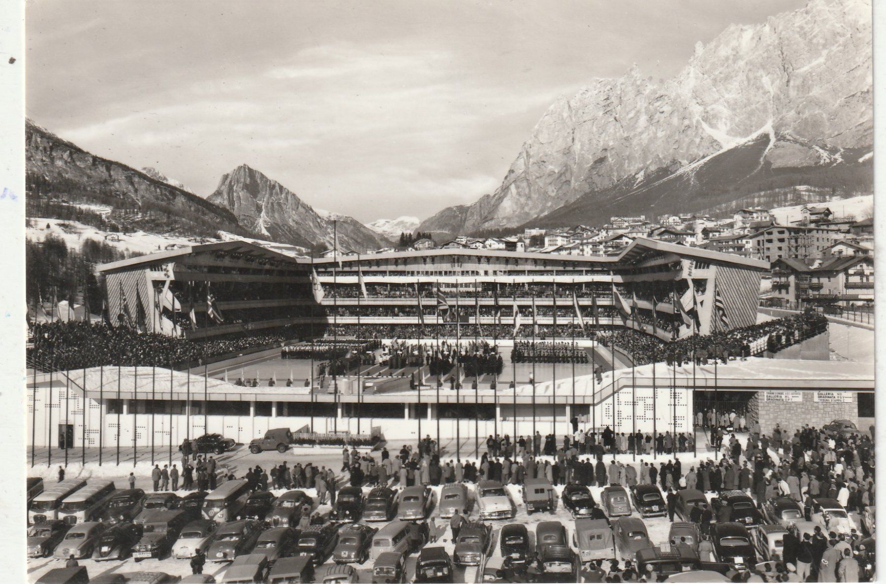 Cartoline postali: Cortina Olympia Stadion – Usato da Lumbrein venduto da made02