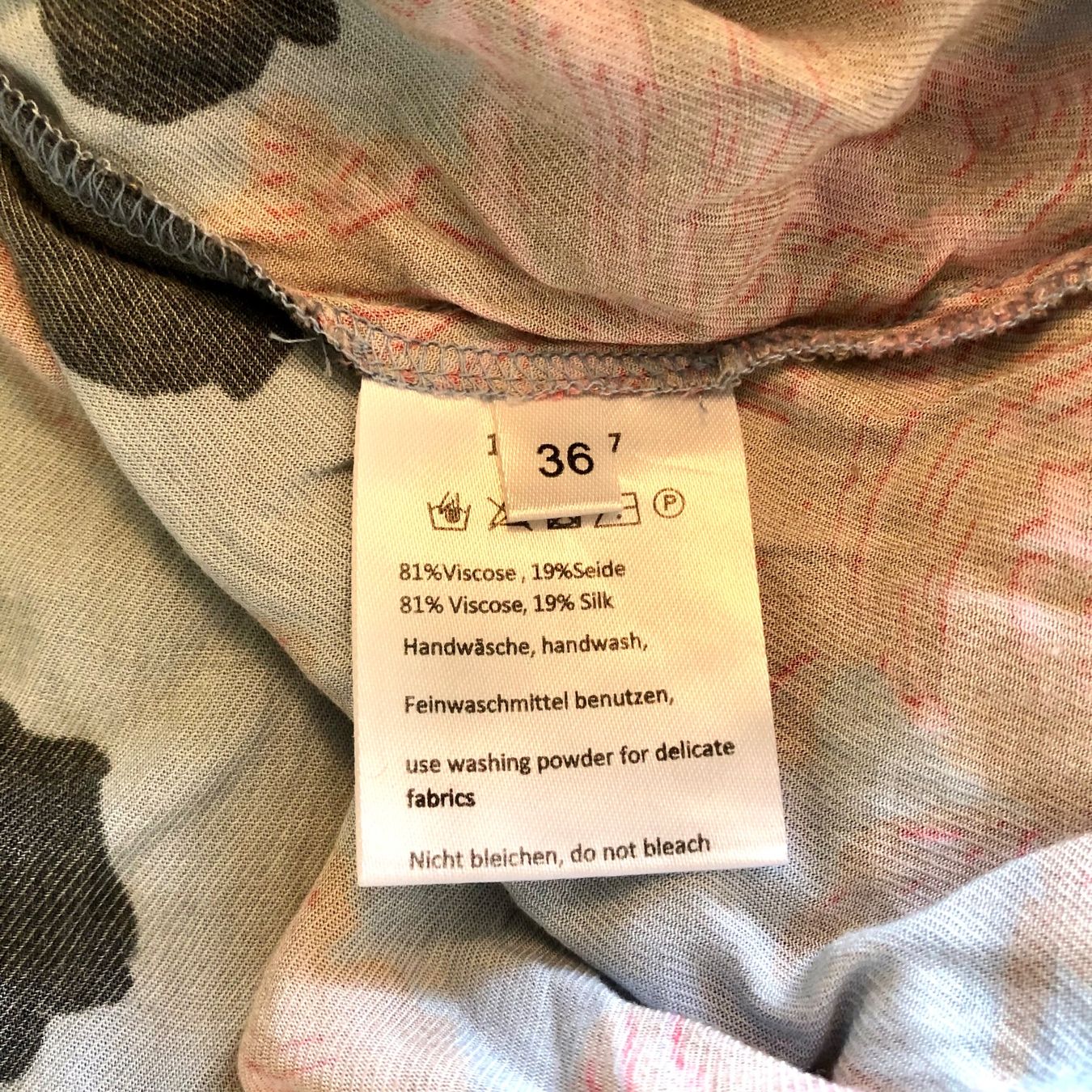 Blusen: IVI Collection Bluse Viskose Seide, Grösse 36 – Gebraucht aus Brienz BE von Kokolea84 4
