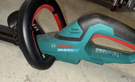 Bosch Teleskop Heckenschere Universal AHS 50-20 LI