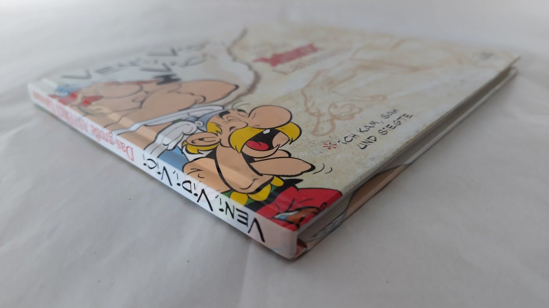 Fumetti: Asterix Latinum / Lateinisch mit Asterix / Buch 2021 – Usato da Bellach venduto da JingleJerry 1