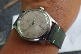 VINTAGE!! SAMMLERUHR OMEGA HANDAUFZUG KALIBER 30T2