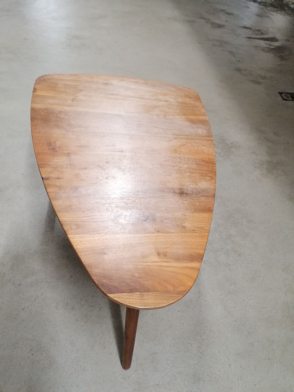 Tables: Stubentisch Nussbaum – D'occasion à Adliswil par Romanista1927
