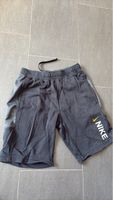 Schwarze kurze Hose, Grösse S, leicht, bequem für Sport