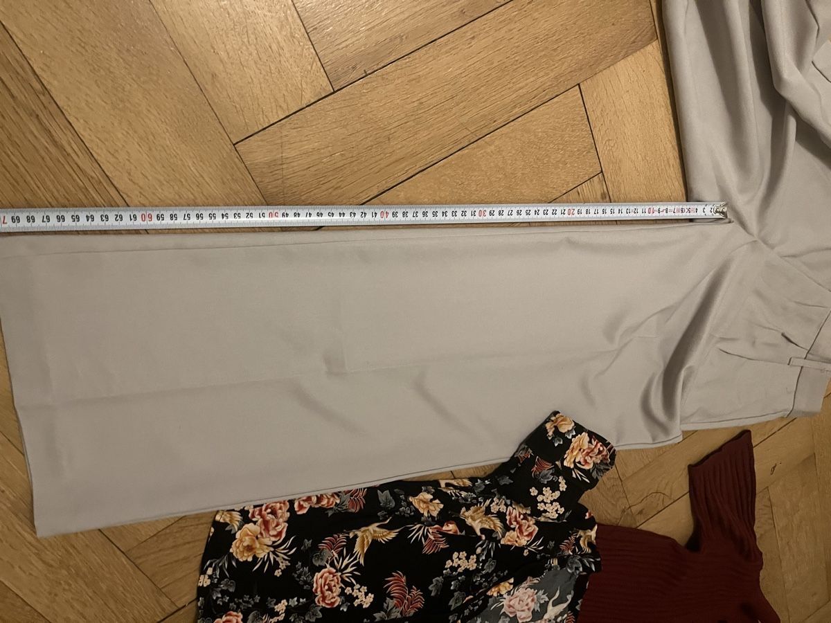 Lotti di vestiti: Hosen, Bluse, Pullover Damen, Div. Marken – Nuovo (secondo la descrizione) da Olten venduto da sae_82z2 2