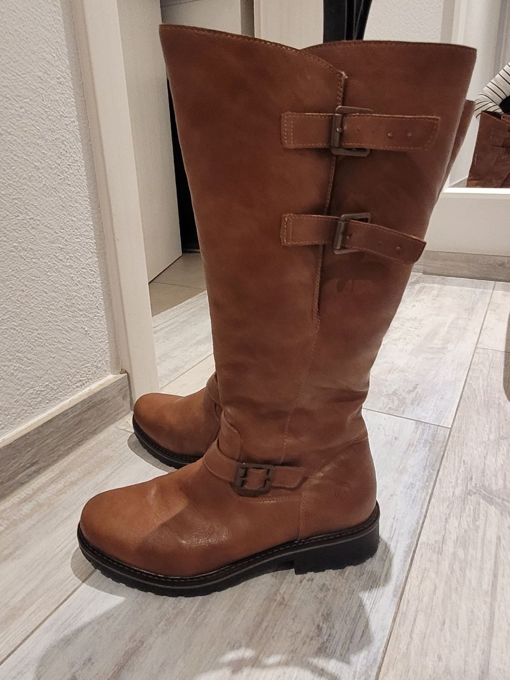 Scarpe da donna: stivali REMONTE n. 40 – Usato da Giubiasco venduto da A.B00 6