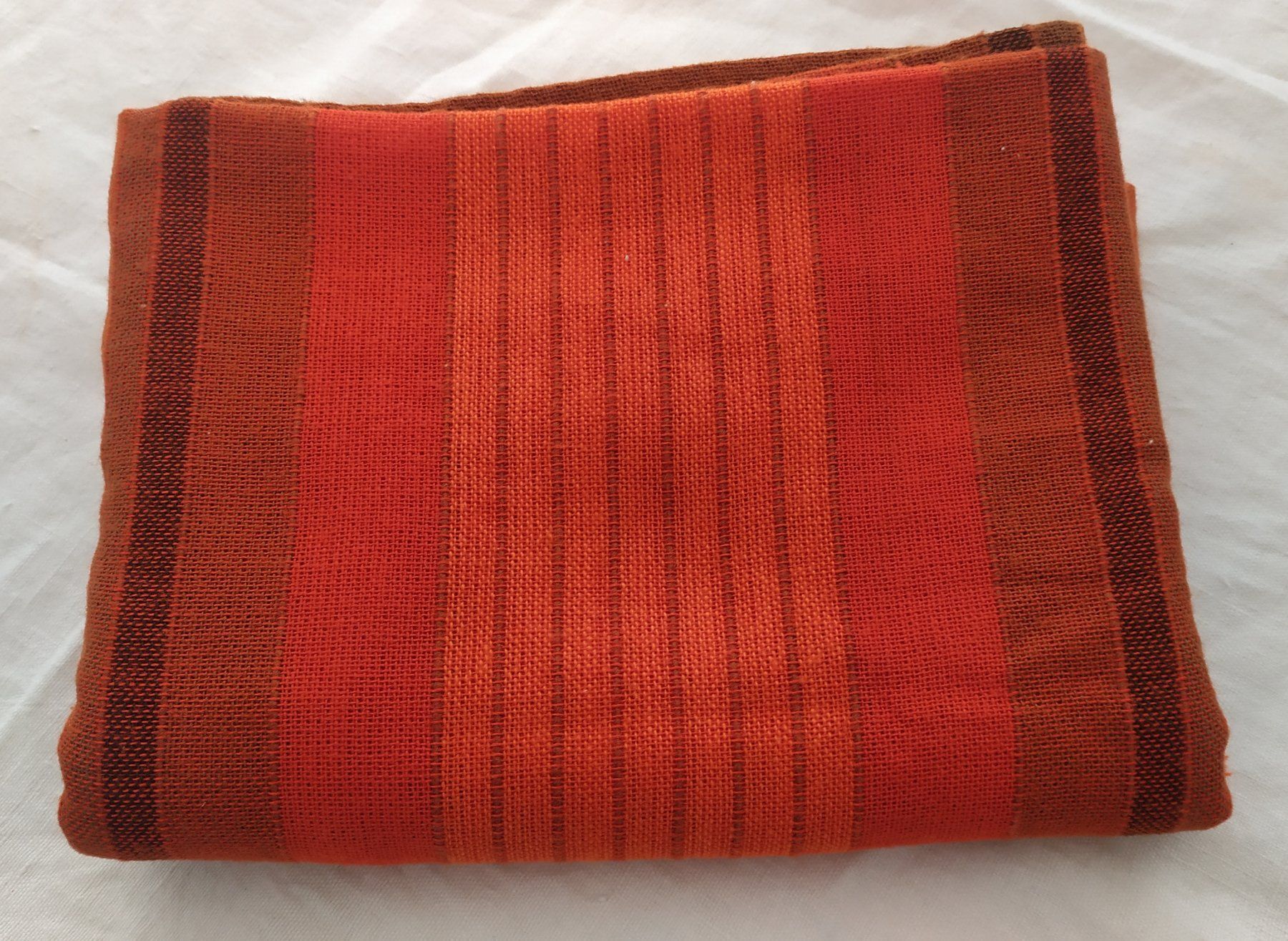 Sonstige Tischwäsche: Tischtuch orange/rostbraun 150x97 cm – Gebraucht aus Chezard St-Martin von Loucail