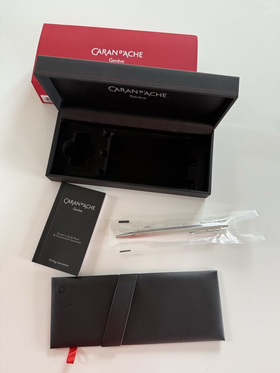 Caran D'Ache Penna & Evidenziatori: Stylo CARAN D’ACHE Ecridor – Nuovo e nell'imballaggio originale da Les Genevez JU venduto da fabliane
